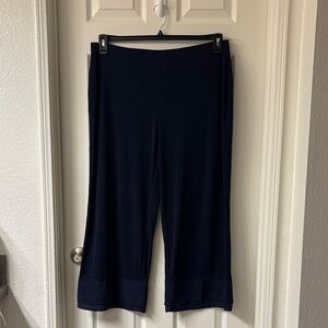 Susan Graver Dark Blue Capris size large petite